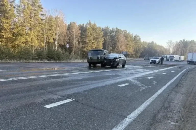 Девять человек госпитализированы после ДТП с УАЗом в Можгинском районе