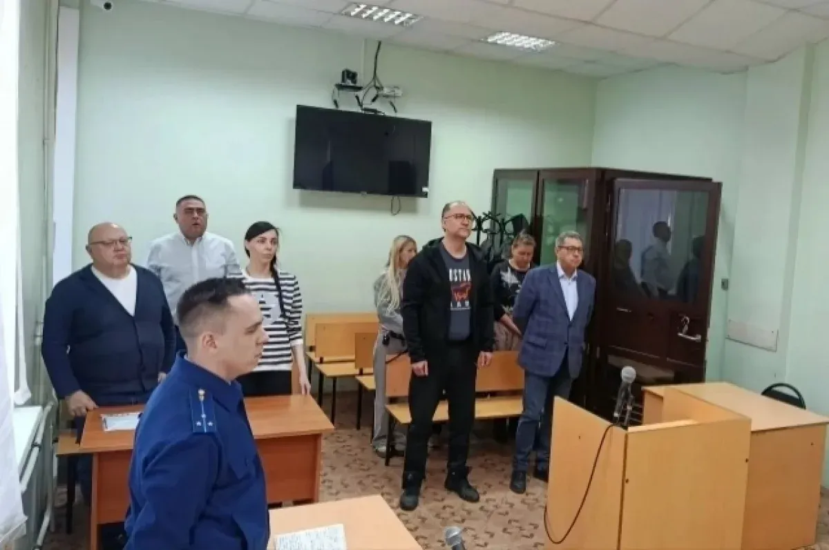 Экс-главврача онкодиспансера в Ижевске осудили на 7,5 года за взятки