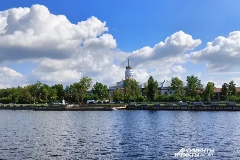 Главный корпус Ижевского оружейного завода выставили на торги